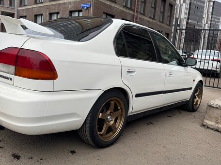 2000 Isuzu Gemini V, белый, 377000 рублей, вид 4