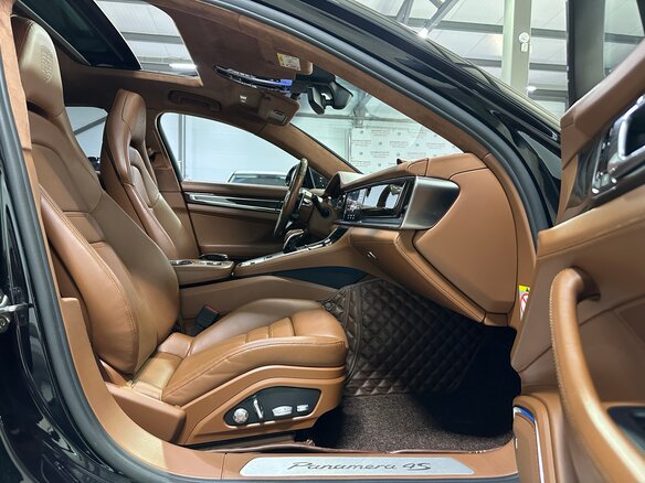 2017 Porsche Panamera 4S II, чёрный, 5850000 рублей - вид 20