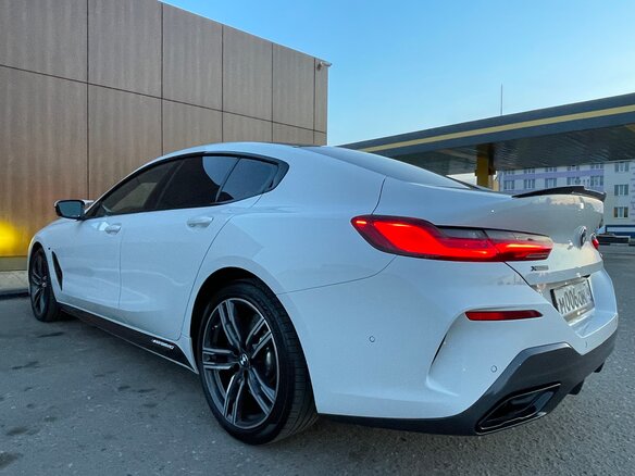 2019 BMW 8 серии Gran Coupe 840i xDrive II (G14/G15/G16), белый, 5980000 рублей - вид 10