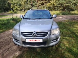 2008 Volkswagen Touareg I Рестайлинг, серебристый, 1200000 рублей, вид 2