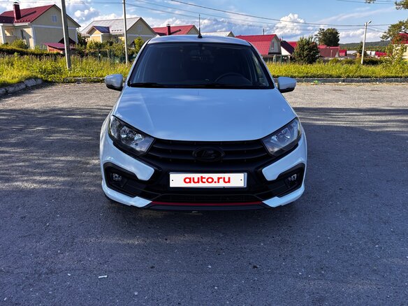2023 Lada (ВАЗ) Granta Drive Active I Рестайлинг, белый, 1070000 рублей - вид 1