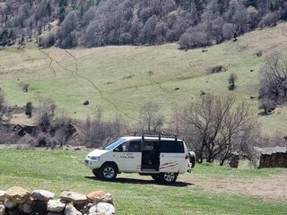 2001 Mitsubishi Delica IV, белый, 1650000 рублей, вид 3