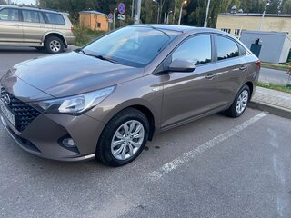 2022 Hyundai Solaris II Рестайлинг, белый, 1500000 рублей, вид 1