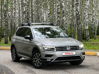 2019 Volkswagen Tiguan II, серебристый, 3200000 рублей, вид 1