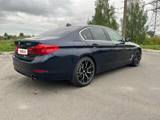 2018 BMW 5 серии 530i VII (G30/G31/G38), синий, 2300000 рублей, вид 4