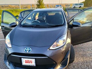 2018 Toyota Aqua I Рестайлинг 2, серый, 1050000 рублей, вид 1