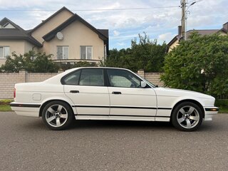 1991 BMW 5 серии 520i III (E34), белый, 600000 рублей, вид 4