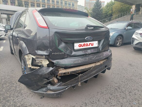 2010 Ford Focus II Рестайлинг, серый, 930000 рублей - вид 13
