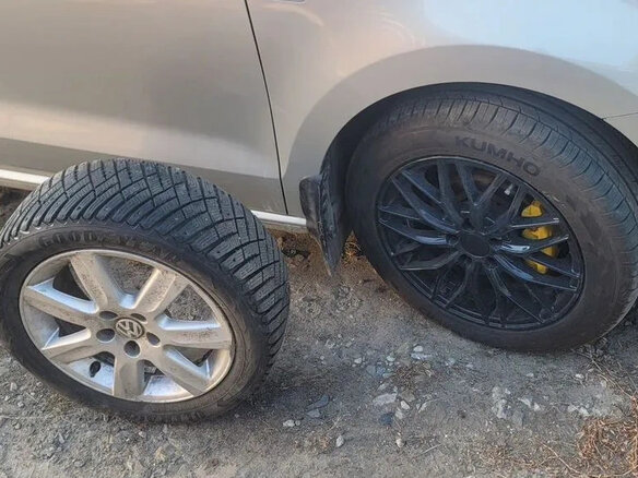 2013 Volkswagen Polo V, золотистый, 875000 рублей - вид 12
