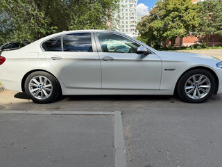 2016 BMW 5 серии 520d VI (F10/F11/F07) Рестайлинг, белый, 2150000 рублей, вид 4