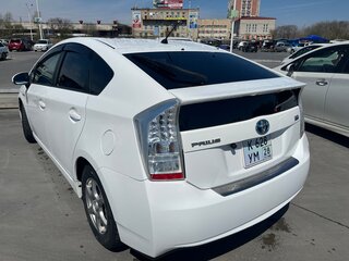 2009 Toyota Prius III (XW30), белый, 1100000 рублей, вид 5