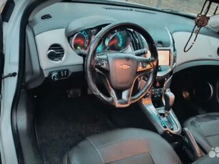 2014 Chevrolet Cruze I Рестайлинг, белый, 680000 рублей, вид 3
