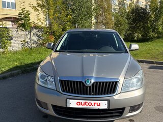 2011 Skoda Octavia II (A5) Рестайлинг, серый, 1220000 рублей, вид 2