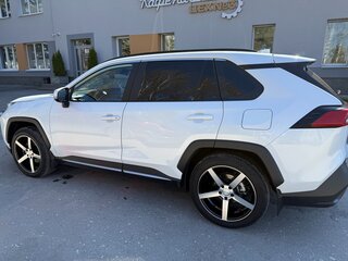 2023 Toyota Wildlander I, белый, 3750000 рублей, вид 3