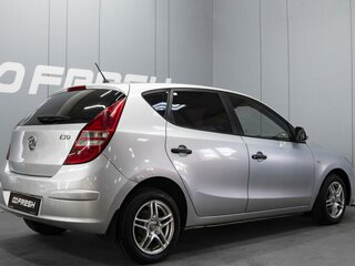 2009 Hyundai i30 I, серебристый, 620000 рублей, вид 2