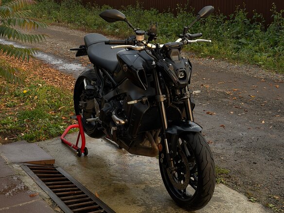 2021 Yamaha MT-09 (FZ-09), чёрный, 1099000 рублей