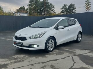 2015 Kia Ceed II, белый, 999000 рублей, вид 1