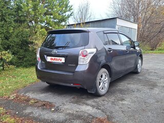 2012 Toyota Verso I, серый, 1075000 рублей, вид 4