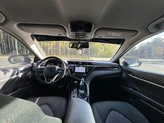 2019 Toyota Camry VIII (XV70), белый, 2500000 рублей, вид 5