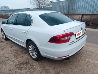 2014 Skoda Superb II Рестайлинг, белый, 1440000 рублей, вид 5