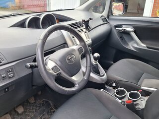 2012 Toyota Verso I, серый, 1075000 рублей, вид 5