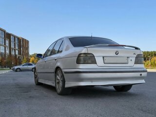 2000 BMW 5 серии 520i IV (E39) Рестайлинг, серебристый, 600000 рублей, вид 4