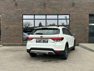2018 Kia Rio X-Line IV, белый, 1450000 рублей, вид 4