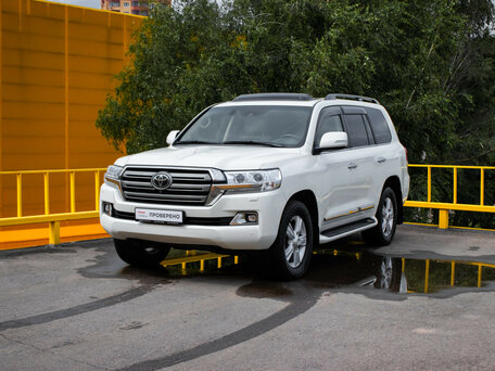 Toyota Land Cruiser 200 Series Рестайлинг 2