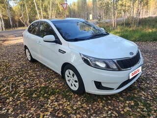 2014 Kia Rio III, белый, 750000 рублей, вид 1