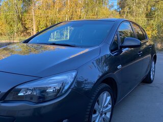 2013 Opel Astra J Рестайлинг, серый, 855000 рублей, вид 2