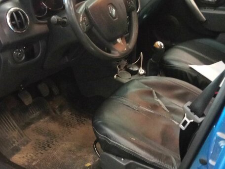 2016 Renault Sandero II, синий, 924000 рублей, вид 5