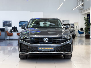 2025 Volkswagen Touareg III Рестайлинг, серый, 8450000 рублей, вид 2