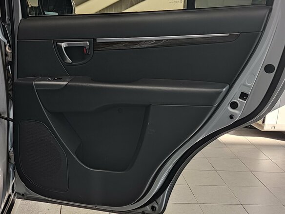 2012 Hyundai Santa Fe II Рестайлинг, серебристый, 1430000 рублей - вид 30