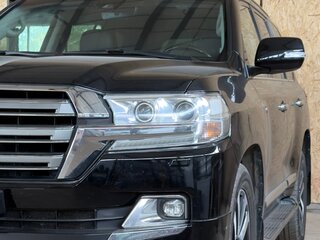 2016 Toyota Land Cruiser 200 Series Рестайлинг 2, чёрный, 5500000 рублей, вид 5