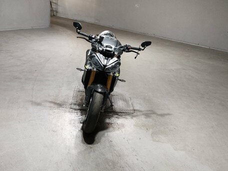2022 Triumph Speed Triple, серый, 1380000 рублей, вид 4