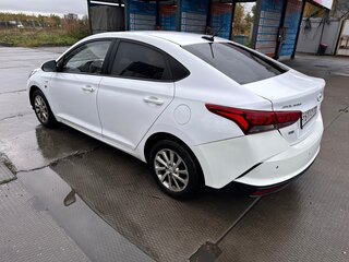 2021 Hyundai Solaris II Рестайлинг, белый, 720000 рублей, вид 5
