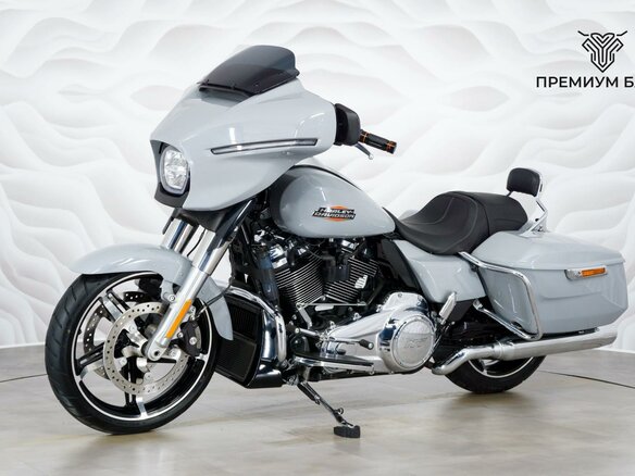 2024 Harley-Davidson Street Glide, серый, 2677000 рублей - вид 2