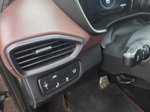 2019 Hyundai Santa Fe IV, серый, 3450000 рублей - вид 27