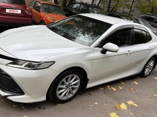 2020 Toyota Camry VIII (XV70), белый, 2178000 рублей, вид 4