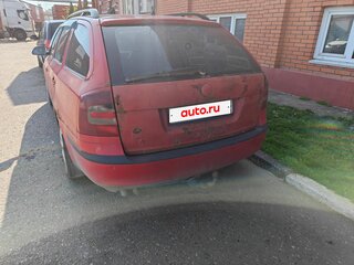 2008 Skoda Octavia II (A5), красный, 200000 рублей, вид 3