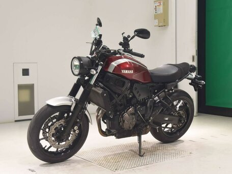 2018 Yamaha XSR700, красный, 555000 рублей, вид 4