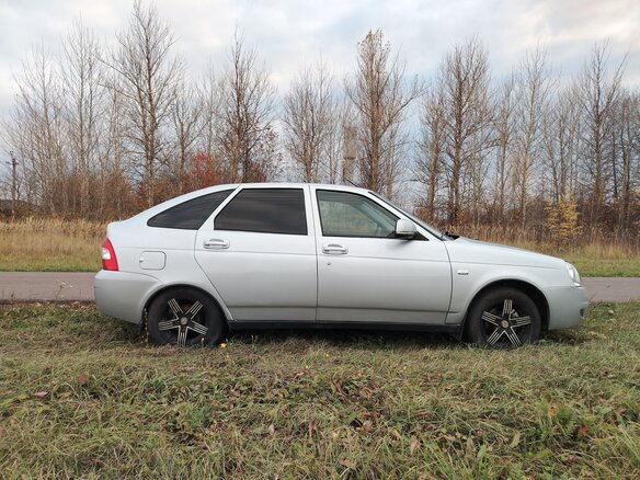 2011 Lada (ВАЗ) Priora I, серебристый, 440000 рублей - вид 4