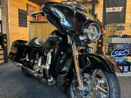 2013 Harley-Davidson Street Glide, чёрный, 1200000 рублей, вид 1