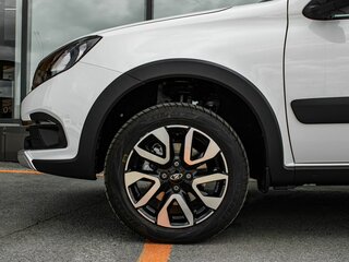 2026 Lada (ВАЗ) Granta Cross I Рестайлинг, белый, 1371000 рублей, вид 3