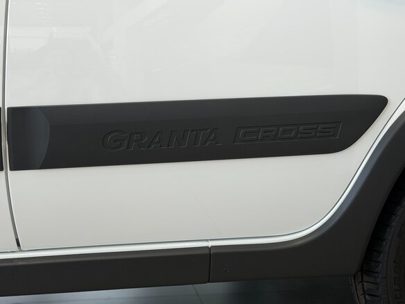 2026 Lada (ВАЗ) Granta Cross Euro-2 I Рестайлинг, белый, 1196000 рублей - вид 24