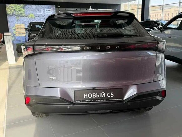 2026 Omoda C5 I Рестайлинг, серый, 2629000 рублей - вид 3