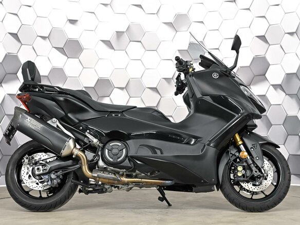 2023 Yamaha TMAX, чёрный, 1389000 рублей - вид 2