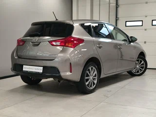 2013 Toyota Auris II, бежевый, 1255000 рублей, вид 2