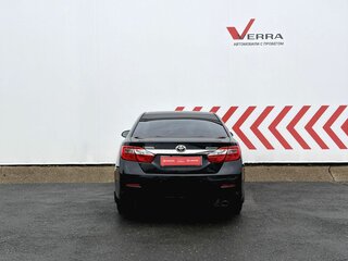2013 Toyota Camry VII (XV50), чёрный, 1700000 рублей, вид 4