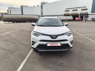 2018 Toyota RAV4 IV (XA40) Рестайлинг, белый, 2400000 рублей, вид 1